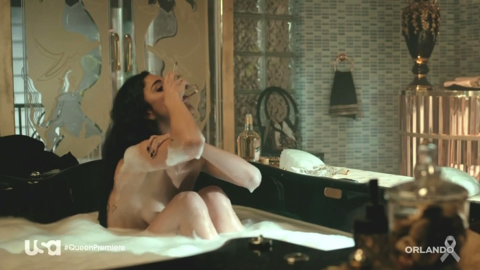 Alice Braga exposed ass 49