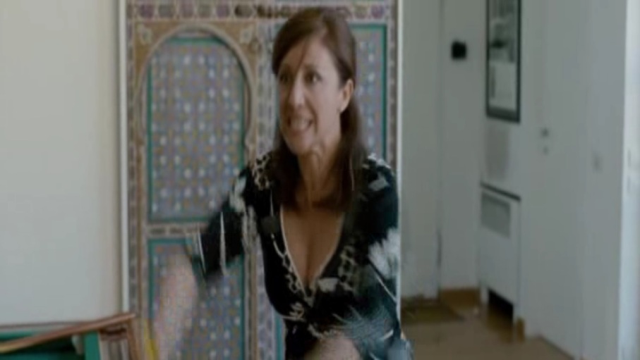 Carla Signoris breasts