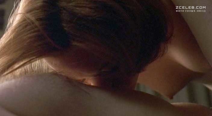 Emily Bergl breasts