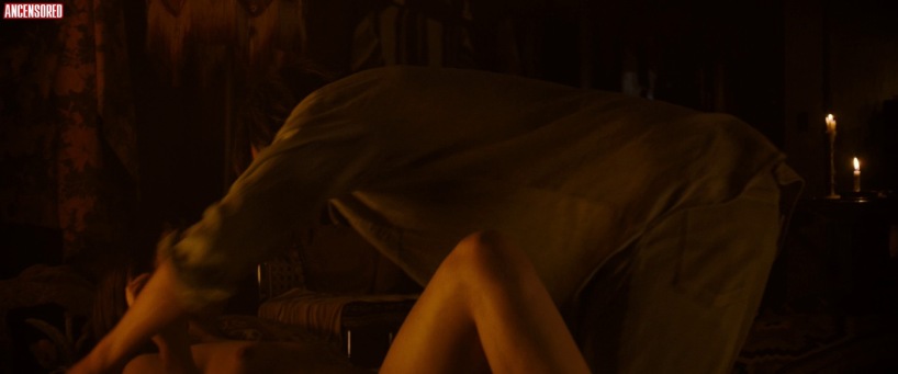 Hannah Murray boobs are visible 75