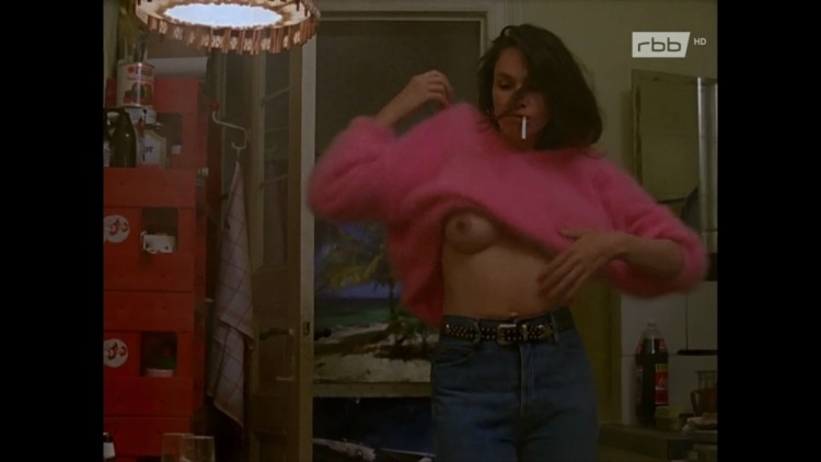 Iris Disse in a skirt
