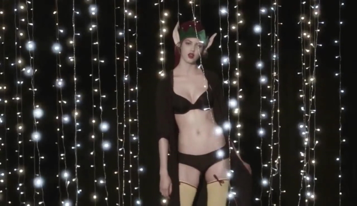 Lindsey Wixson no underwear