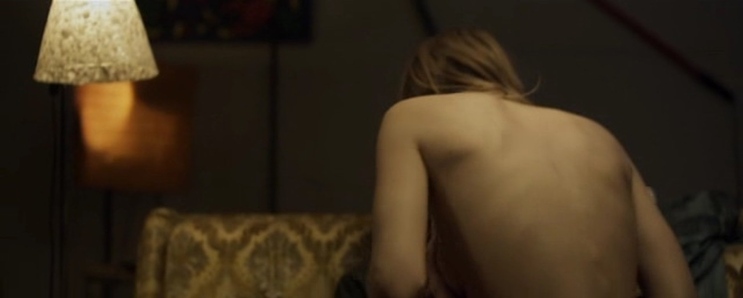 Maria Birta no panties