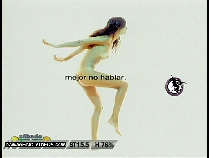 Mariana Arias legs