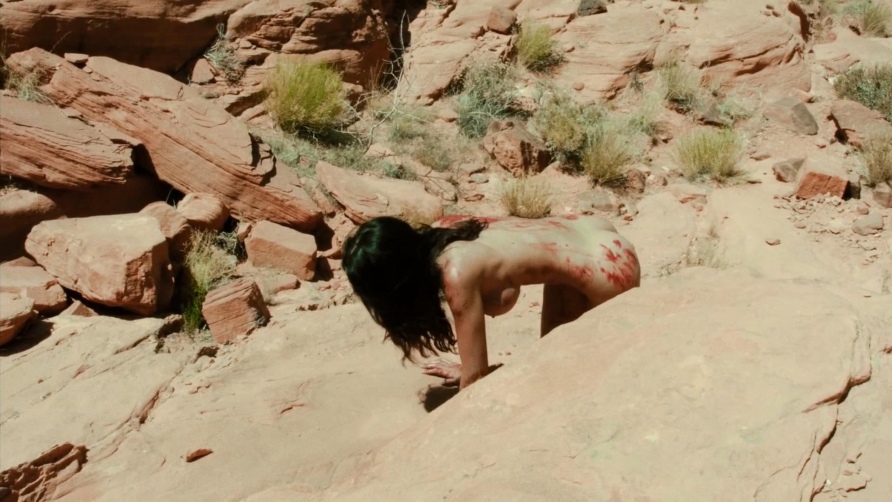 Micaela SchFer no panties