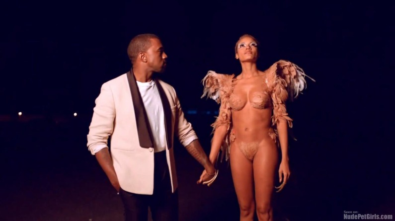 Selita Ebanks boobs are visible 78
