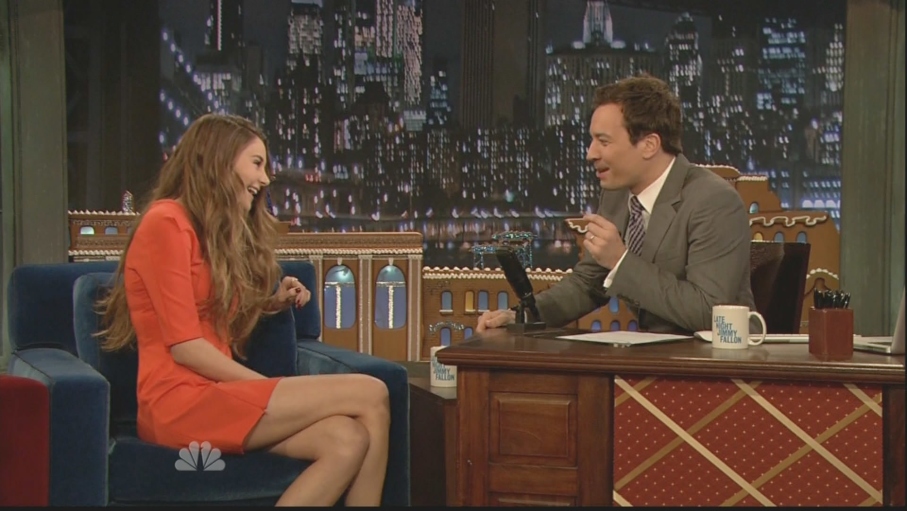 Shailene Woodley buttocks are visible